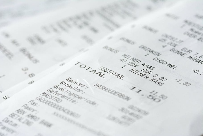白色打印纸、收据、货币、信息、货币、财务、购物、现金