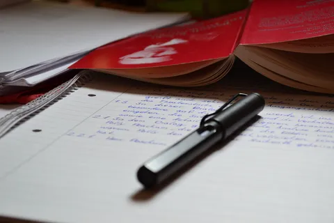 黑色、钢笔、白色、直纹、填充物、桌子、纸张、学院