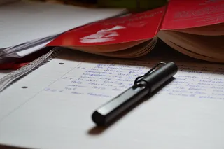 黑色、钢笔、白色、直纹、填充物、桌子、纸张、学院