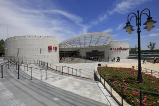 迪士尼、地铁站、上海、上海迪士尼、游乐园、云天、建筑结构、建筑外观