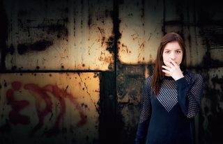 手势、言语、语言、身体、女性、腰部向上、成年人、情绪