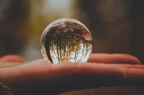 水晶球特写照片 水晶球特写照片