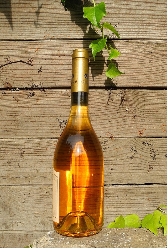 葡萄酒，Tokaji Aszú，Tokaji葡萄酒，Aszú，白葡萄酒，饮料，酒精，瓶子