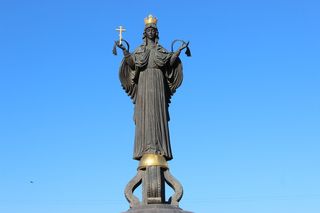 克拉斯诺达尔，俄罗斯，雕塑，展览场所，宗教，艺术和工艺，天空，人类代表