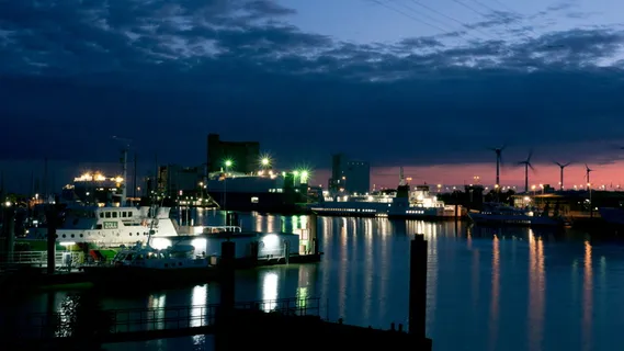 德国、emden、ship、schiff、hafen、ostfriesland、nightshot、belichtung 德国、emden、ship、schiff、hafen、ostfriesland、nightshot、belichtung