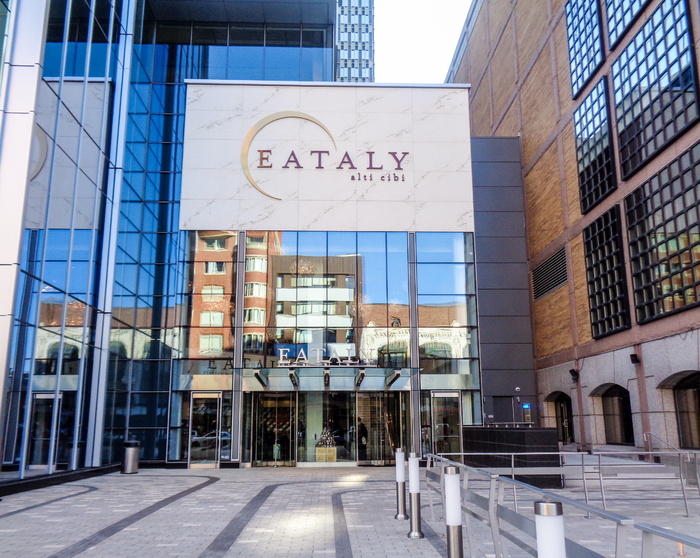 低角度照片，eataly building，boston，massachussets，eataly，architecture，attraction