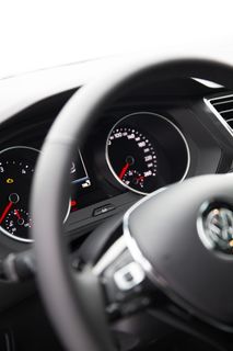 汽车模拟车速表控制面板的选择性聚焦摄影