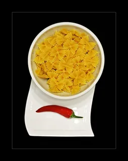 食品,瓷器,胡椒,意大利面,法法尔,意大利厨房,食品和饮料,新鲜度 食品,瓷器,胡椒,意大利面,法法尔,意大利厨房,食品和饮料,新鲜度