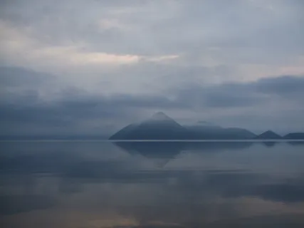 山、湖、洞爷湖、北海道、日本、岛、水、宁静的剪影