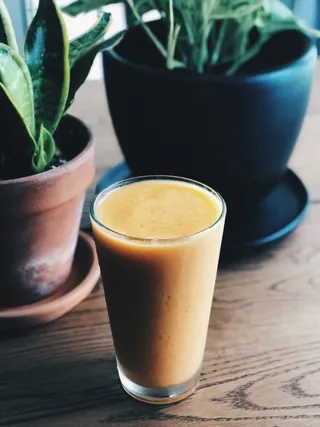 冰沙、植物、时尚、多汁、餐桌、咖啡馆、时髦、天然食品