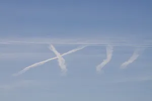 轨迹、飞机、天空、条纹、云、蓝色、飞行、喷射