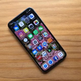 苹果、iphone、iphone x、应用程序、主屏幕、手机、桌子、木质材料