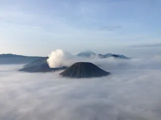 火山、山脉、风景-自然、自然之美、云天、地质、天空、烟雾-物理结构