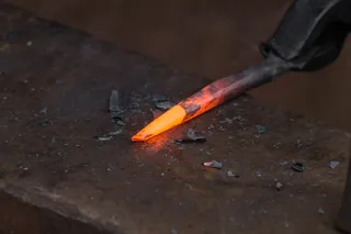 铁水、金属、冶金、铁匠、旧工艺、高温、火焰、燃烧