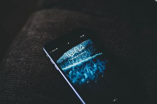 打开太空灰iPhone 6