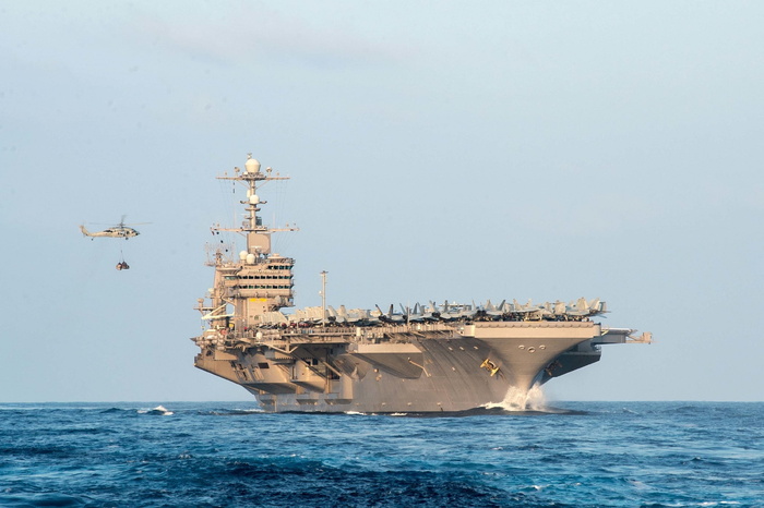 战列舰航行，白天，船舶，航空母舰，美国海军，美国约翰·c·斯滕尼斯号，军用，海上
