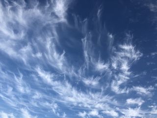 云-天空，天空，自然之美，低角度观看，自然，蓝色，风景-自然，没有人