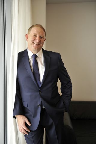 男士，穿着，黑色，西装夹克，正装裤子，领带，正装衬衫，商人