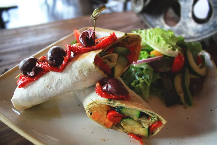 食物，海洋生物，动物，龙虾，海鲜，三明治，卷饼，沙拉