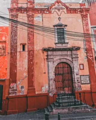 建筑，建筑外观，建筑结构，建筑，白天，无人，拱门，城市