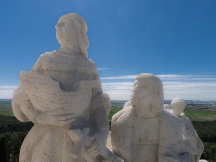 人物，雕像，冒号，雕塑，纪念碑，宗教，人，符号