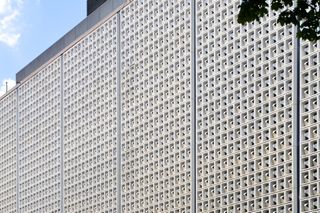 kempten，百货公司，立面，考夫霍夫，网格立面，monchrom，统一结构，减少