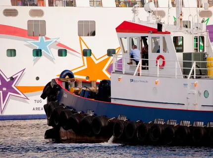 拖船、轮船、邮轮、港口、旅游、度假、海洋、工业