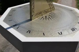 日晷、日晷、庄园、基座、时间、特写、无人、白天