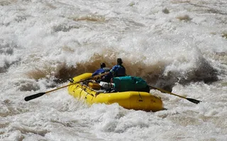 二，人，骑行，可牵引管，大峡谷，亚利桑那州，科罗拉多河，白水
