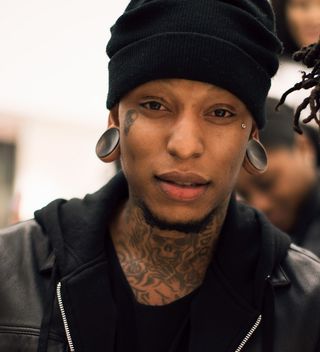 肖像，头像，一人，衣服，年轻人，年轻人，正面视图，胡子