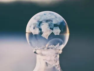 浅色、对焦摄影、冻结、球体、摄影、透明、玻璃、装饰