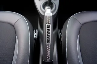 灰色Brabus紧急制动