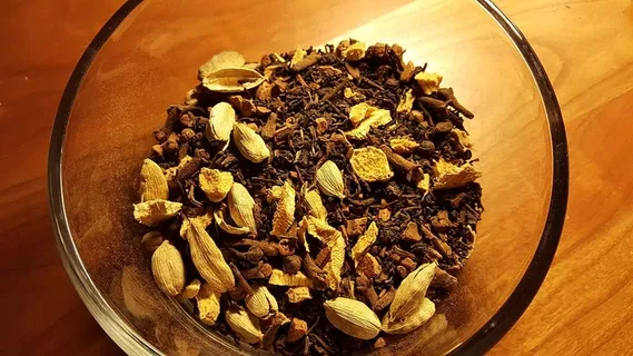 柴、茶、香料、丁香、豆蔻、胡椒、肉桂、种子 柴、茶、香料、丁香、豆蔻、胡椒、肉桂、种子