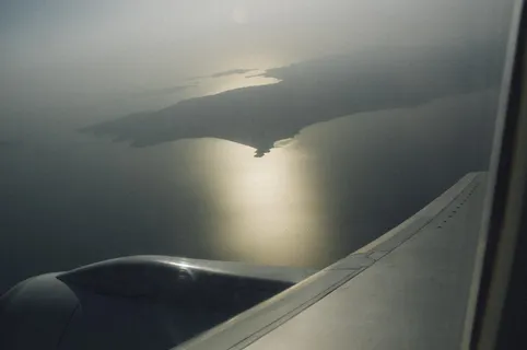 水，地中海，飞机机翼，来自空中的伯罗奔尼撒群岛，希腊，伯罗奔尼群岛，平滑，飞行器