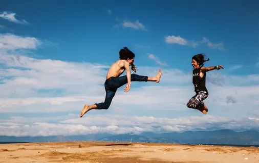 自然,风景,人,男人,女人,快乐,享受,跳跃 自然,风景,人,男人,女人,快乐,享受,跳跃
