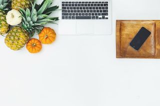 菠萝、南瓜、苹果、白苹果、笔记本电脑键盘、甜点、开胃菜、水果