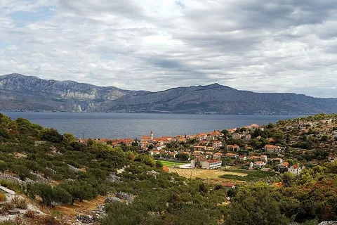 波斯蒂拉市，布拉克岛