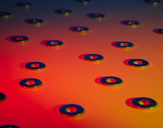 表面圆形金色硬币