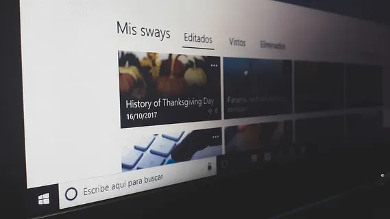 笔记本电脑、屏幕、摇椅、电脑、工作、工作区、办公桌、工作