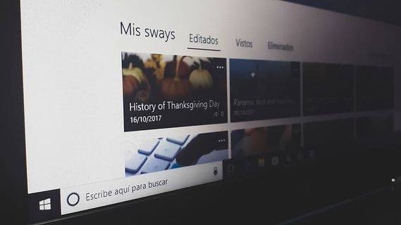 笔记本电脑、屏幕、摇椅、电脑、工作、工作区、办公桌、工作 笔记本电脑、屏幕、摇椅、电脑、工作、工作区、办公桌、工作