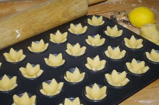 蛋糕、烘焙、圣诞节、糖果、面团、床单、食品和饮料、食品