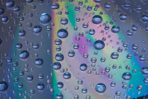 cd、dvd、水、水滴、滴水、计算机、数字、银色 cd、dvd、水、水滴、滴水、计算机、数字、银色