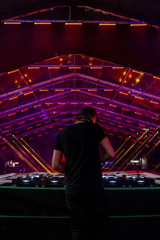 dj、人、人、灯光、灯光、霓虹灯、人群、beats patos