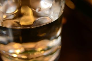 饮料，玻璃，饮料，酒精，白酒，啤酒，啤酒杯，鸡尾酒