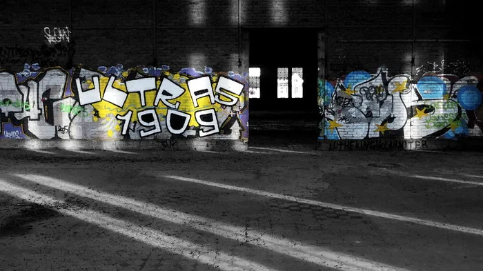 ultras 1909涂鸦，门口，涂鸦，艺术，字体，墙壁，壁画，涂鸦，艺术