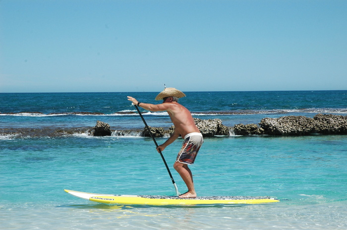 男子冲浪，站立划桨冲浪，Sup，海洋，夏天，划桨，运动，站立