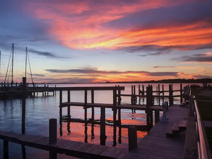 美国,*城,哈里森大道9号,帆船,日落,美女,粉色,橙色 美国,*城,哈里森大道9号,帆船,日落,美女,粉色,橙色