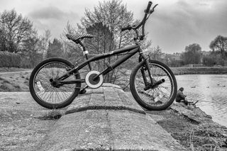 自行车、城市、道路、车辆、车轮、交通工具、树木、自行车