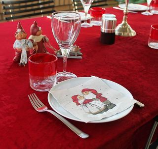 圣诞餐桌，餐桌，圣诞节，信封，餐巾纸，装饰，几乎，盘子