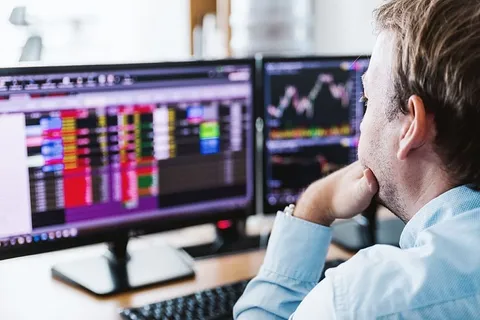 商人工作金融交易股票概念 商人工作金融交易股票概念